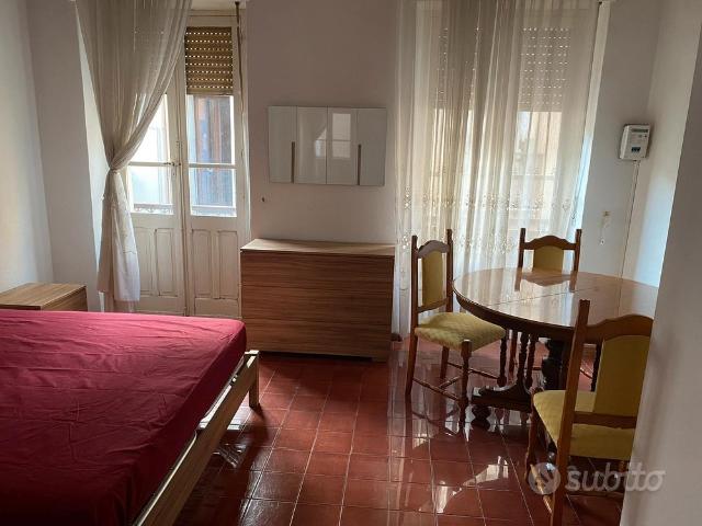Camere matrimoniali uso singole Cagliari centro