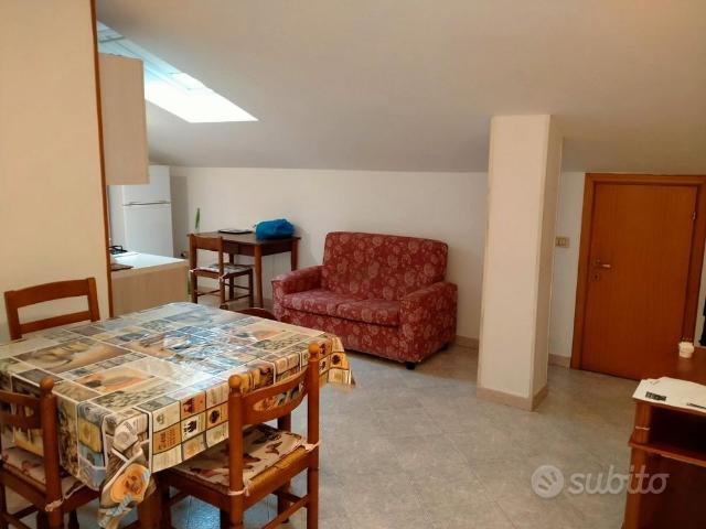 Camere singole e doppie per studenti a URBINO