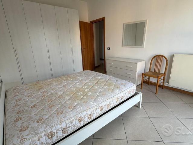 Camere singole in appartamento