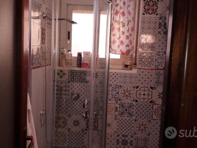Camere per studentesse di fronte l'Università