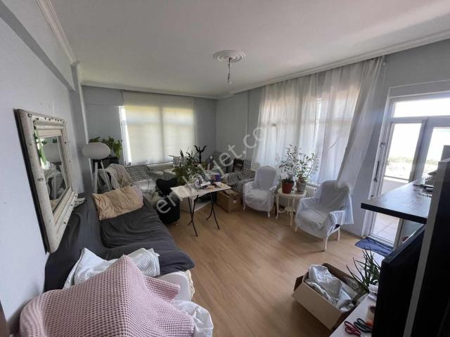 Cami Mahallesi'nde Lebi Derya Deniz Manzaralı Satılık 3+1 Daire