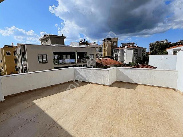 Camikebir Mahallesi Çarşı İçinde Satılık 4+1 Dubleks