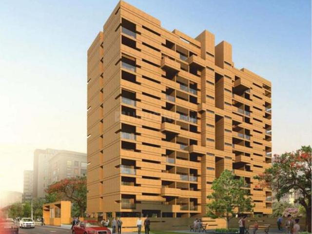 Camp 4 BHK Apartment For Sale Pune