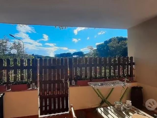 CAMPAGNANO DI ROMA BILOCALe CON PORTICO PRIVATO