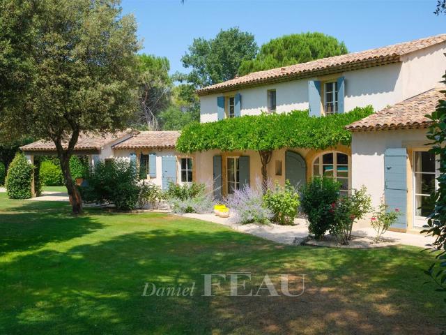 Campagne Aixoise Propriété de caractère 240m² Aix en Provence