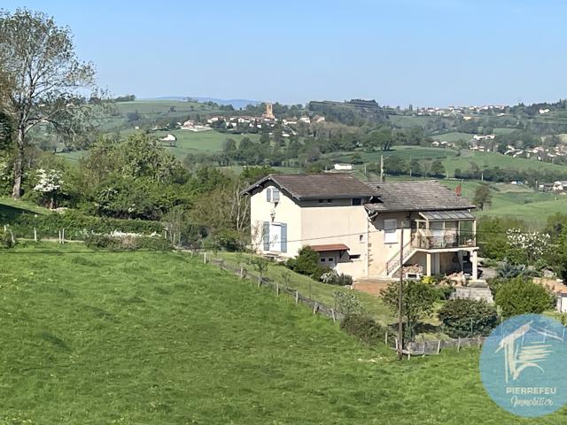 CAMPAGNE, CONFORT, CALME, EXCELLENTE RÉNOVATION POUR CETTE MAISON SITUÉ 10 MINUTES D'AMPLEPUIS
