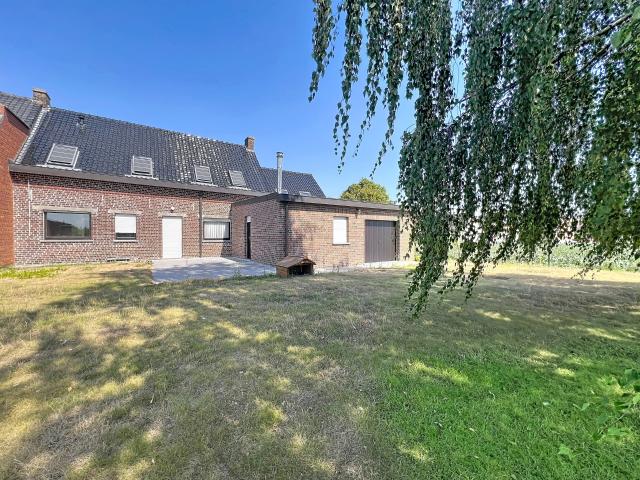 Campagne, parkings jardin confortable maison 2 ch