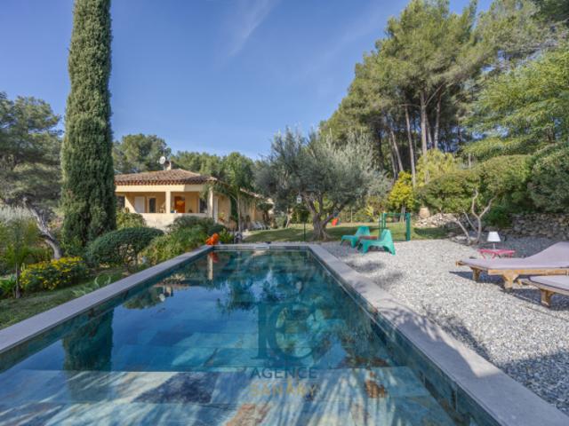 Campagne sanaryenne: Maison 4 pièces de 103 m2 avec jardin