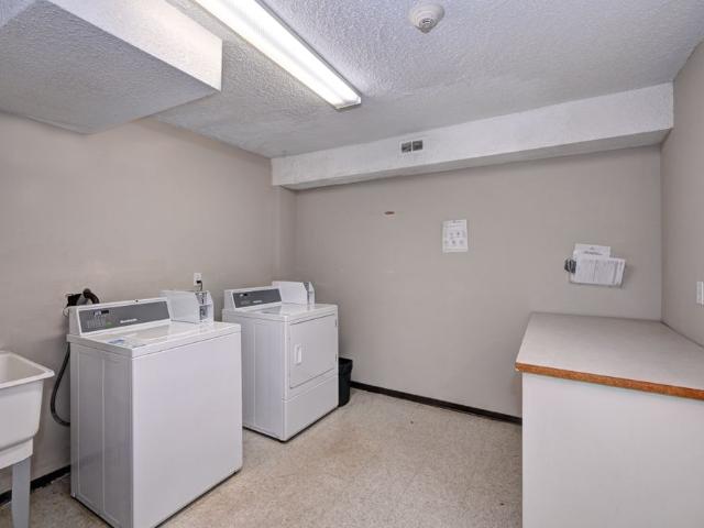 Campbell Court Apartments