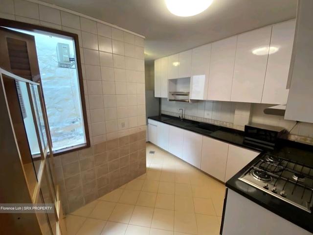 Campbell Lane D8, Detached