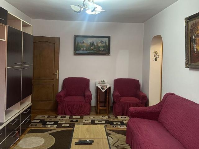 Campina ap. 2 cam/mobilat 250 Euro/Luna