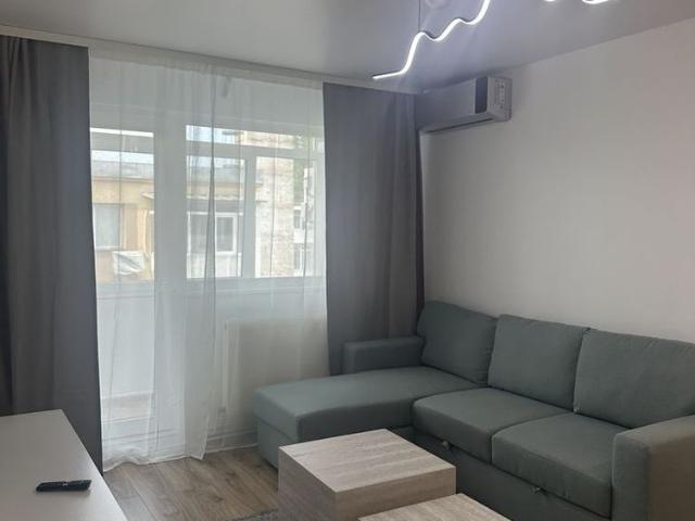 Campina ap. 3 cam mobilat modern 450 Euro/Luna