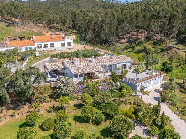 Campo | V3 Villa Bela em Marmelete para Venda Monchique 240m² Marmelete