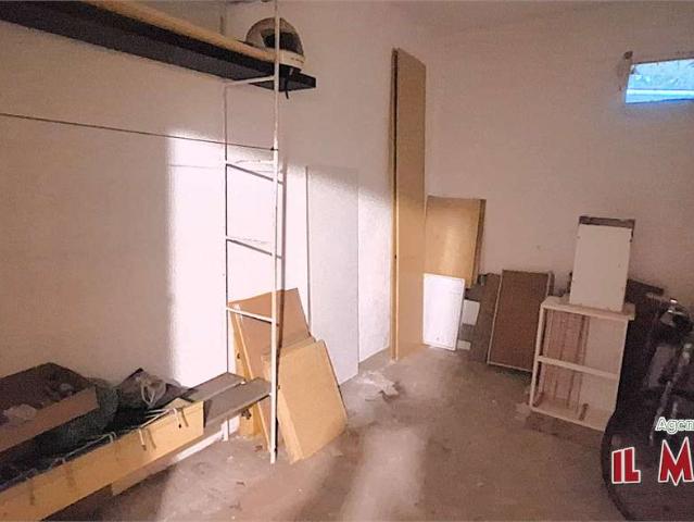 CAMPOMORONE, CENTRALE 4 VANI E 1/2 ARREDATI