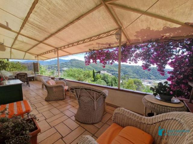 Camporosso VENDESI CASA INDIPENDENTE CON GIARDINO CONDOMINIALE