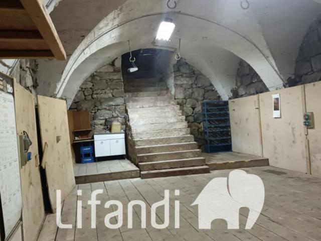 CANTINA in affitto a Ora Bz