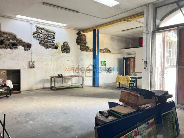 Cantina in vendita di m² in Via Crocello, 8
