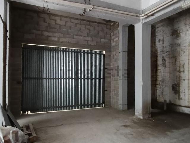 Cantina in vendita di m² in Via Alforisio Alberti