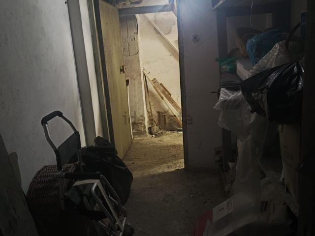 Cantina in vendita di m² in Via Giovanni Costantini