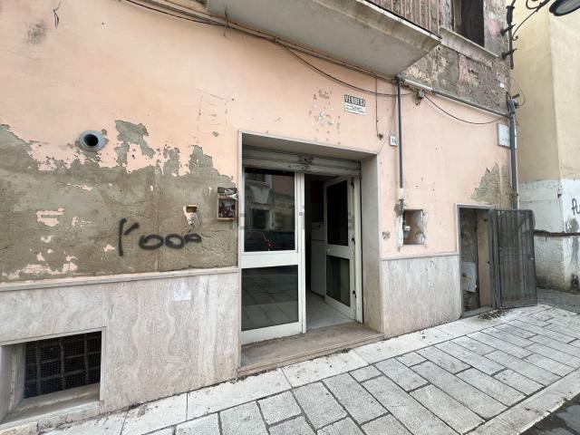 Cantina in vendita di m² in Via Le Maestre