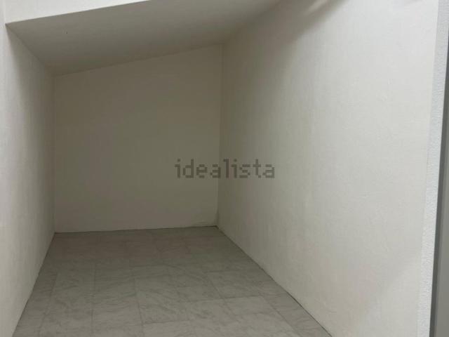 Cantina in vendita di m² in Via Monfalcone