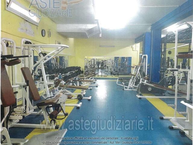 Cantina in vendita di m² in Via P. B. Moscatelli, 113