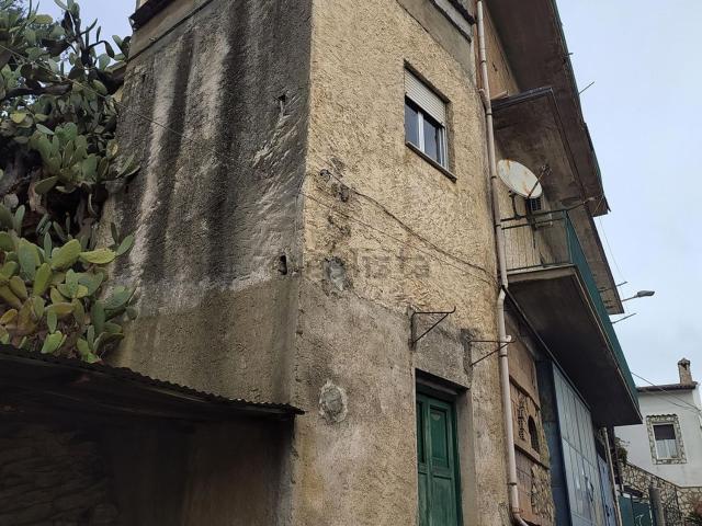 Cantina in vendita di m² in Via Pitagora, 20