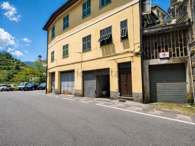 Cantina in vendita di m² in Via Pianata
