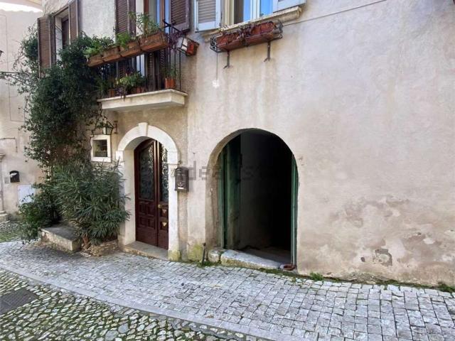 Cantina in vendita di m² in Via Terrappio