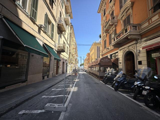 Cantina in vendita di m² in Via Vincenzo Gioberti