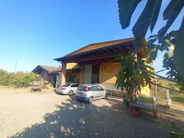 Cantina in vendita di m² in Strada delle Case Bruciate, 208