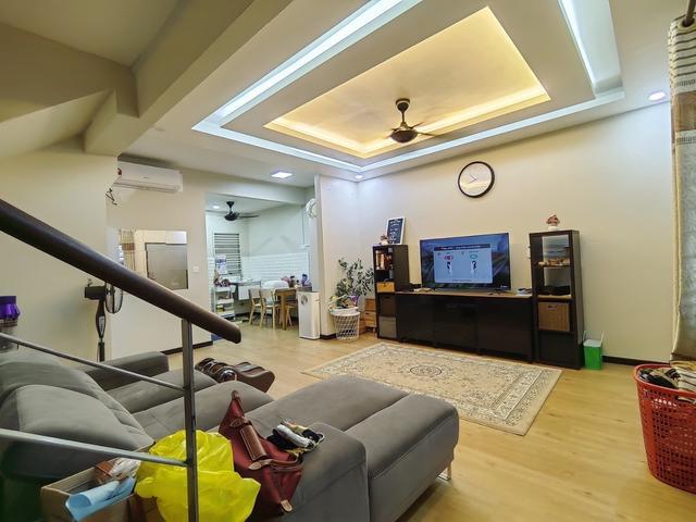 CANTIK 2 Storey Irama Perdana Puncak Alam