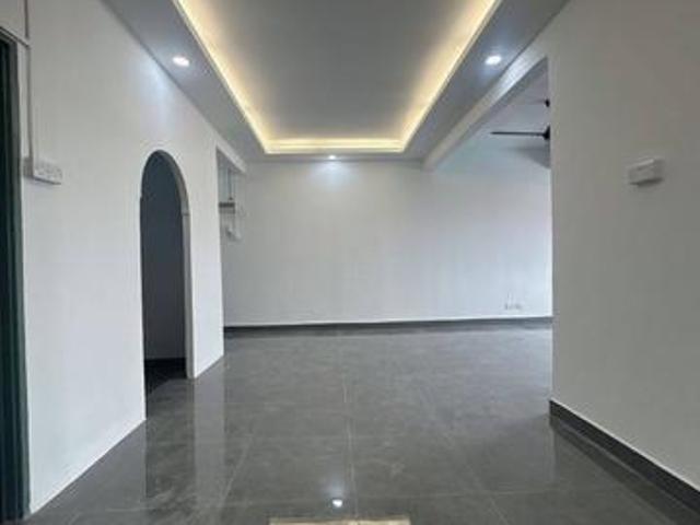CANTIK ADA LIFT Pangsapuri Mutiara Subang Seksyen U5 Subang