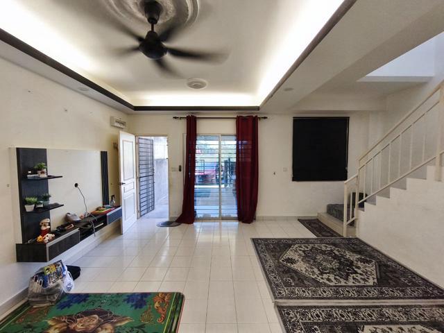 CANTIK BETUL2 Storey Jln IRIS Taman Bunga Raya Bukit Beruntung Rawang