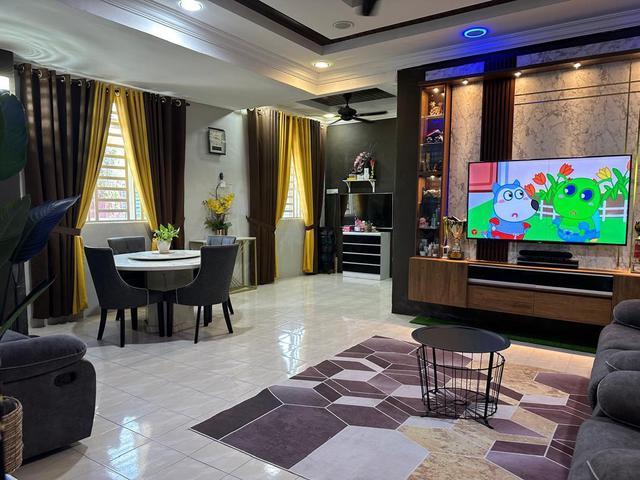 CANTIK BERSERI SERIUnit Tmn Seri BertamTAK HADAP RUMAH ORANG