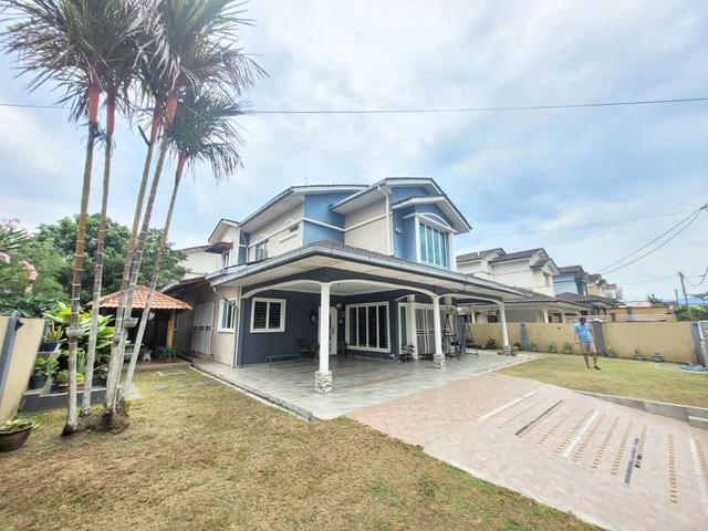 CANTIK dan LUAS Banglo Sikamat Akasia Country Height