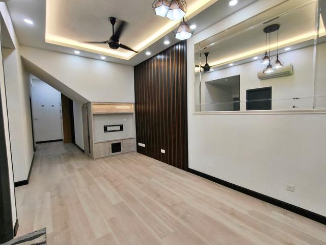 CANTIK MURAH BERBALOI GROUND FLOOR TOWNHOUSE KITA BAYU Cybersouth