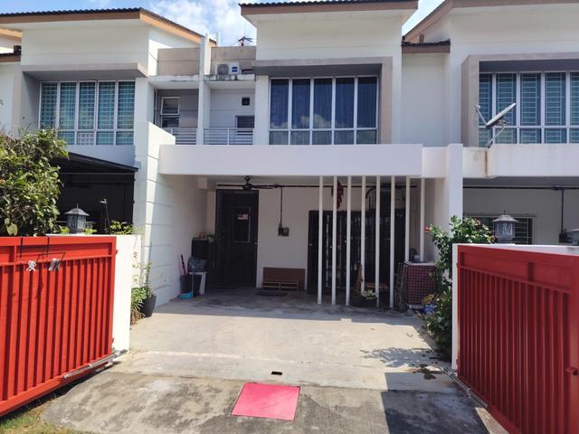 CANTIK Non Bumi 2sty Teres SP3 Bandar Saujana Putra Selangor