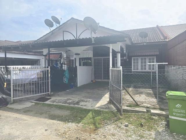 CANTIK RUMAH BUKIT SETONGKOL KUANTAN FOR SALe