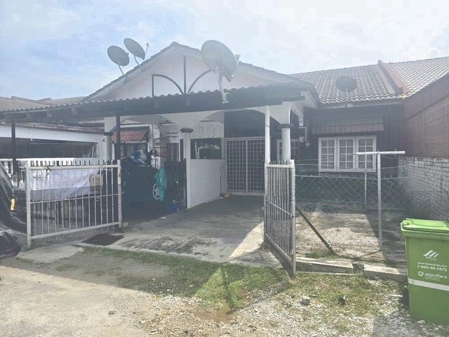 CANTIK RUMAH BUKIT SETONGKOL KUANTAN FOR SALe