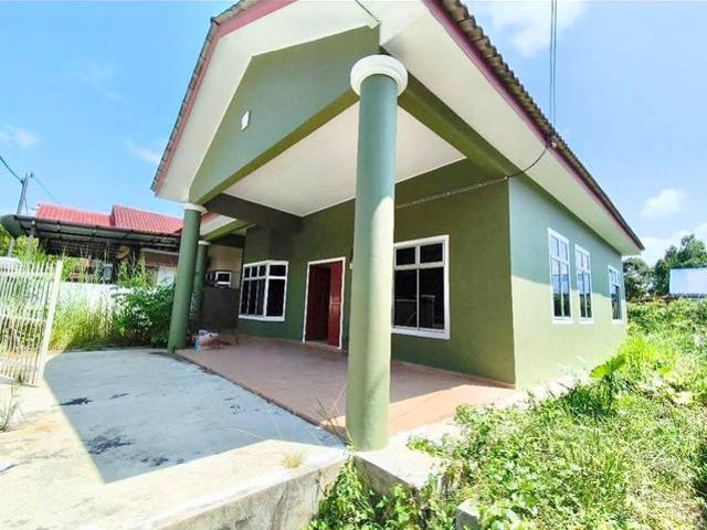 CANTIK Rumah Semi D Setingkat Taman Parit Sepayong Parit Bakar