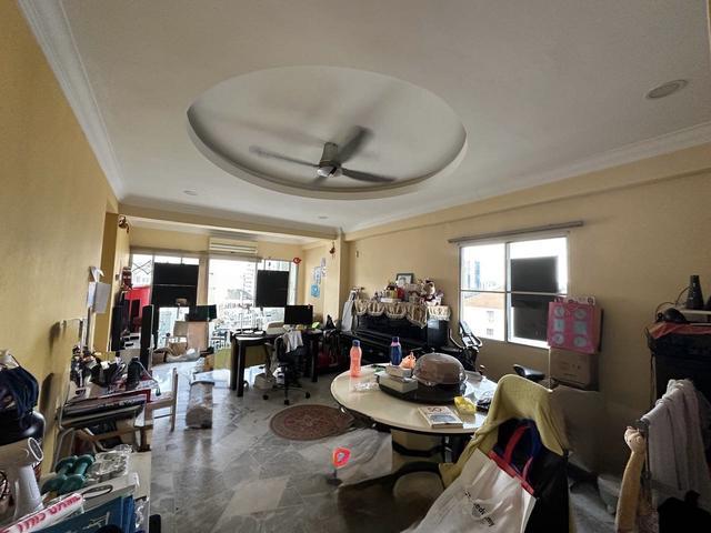CANTIKCorner Unit Meadow 2 Condominium
