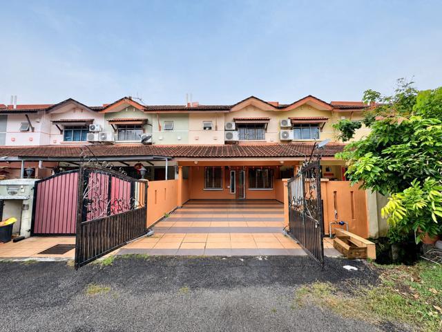 CANTIKRENOVATED EXTENDED 2Storey Taman Tasik Puchong Puchong