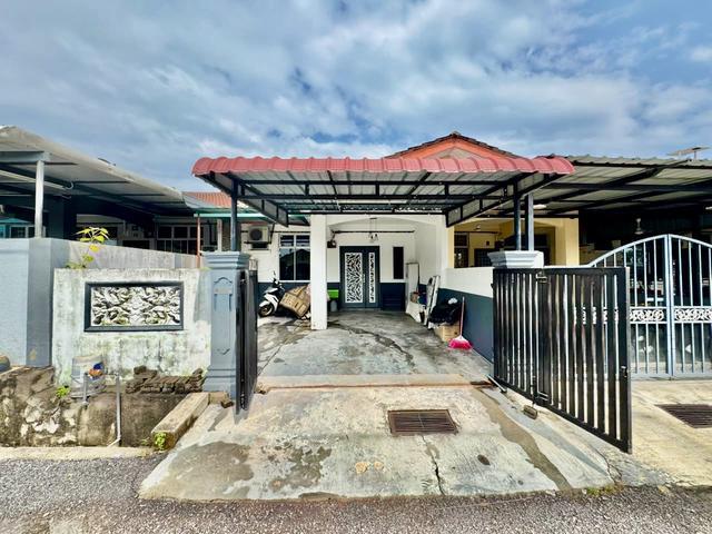 CANTIKRENOVATED FREEHOLD Single Storey Lukut Springhill Port Dickson