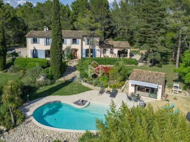 Canton de Fayence superbe Bastide