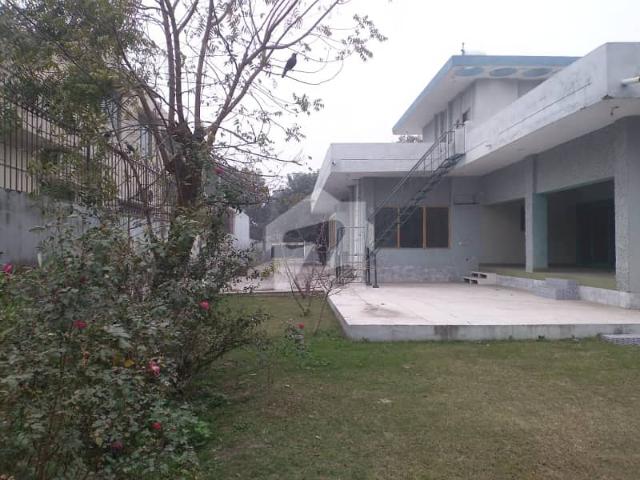 Cantt, 2 kanal house for sale gulberg garden town zaman park shadman gor upper mall lahore