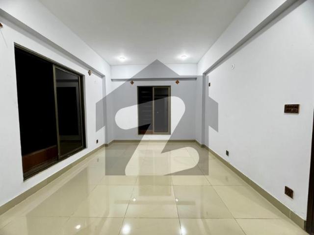 Cantt View Lodges 4 Bedrooms Drawing & Dining room with servant room Area 2000 Square Feet Flat Available For Rent Cantt View Lodges