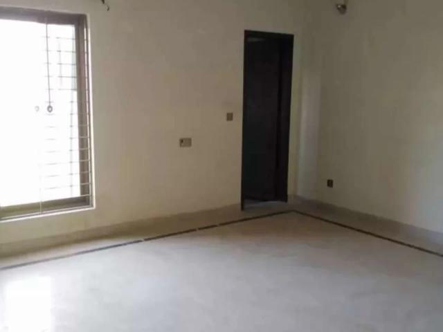 Cantt, building for rent in gulberg & garden town lahore gulberg 4 id 04274