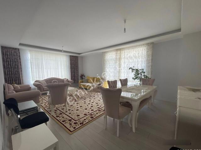 Cantürk'ten Saray Merkez De Giriş 4+1 200 M2 !