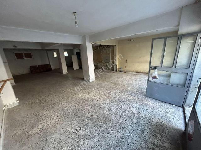 Canyapı'dan Ali Hikmet Paşa Mahallesi'nde 120m2 Kiralık Depo